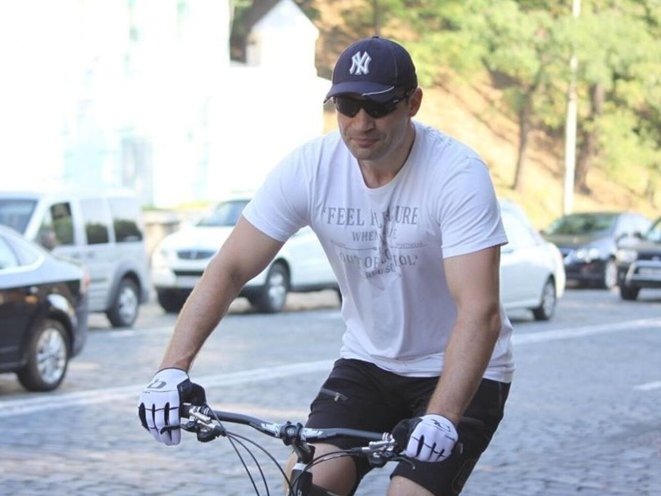 Кличко: В&nbsp;Киевсовете создана и работает депутатская временная контрольная комиссия по вопросам проверки законности сооружений на Трухановом