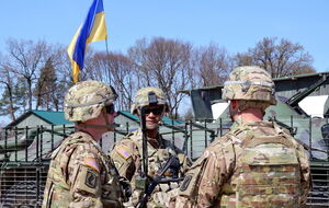 Американские инструкторы будут готовить украинских военных по программам, подобным тем, по которым они учат нацгвардейцев
