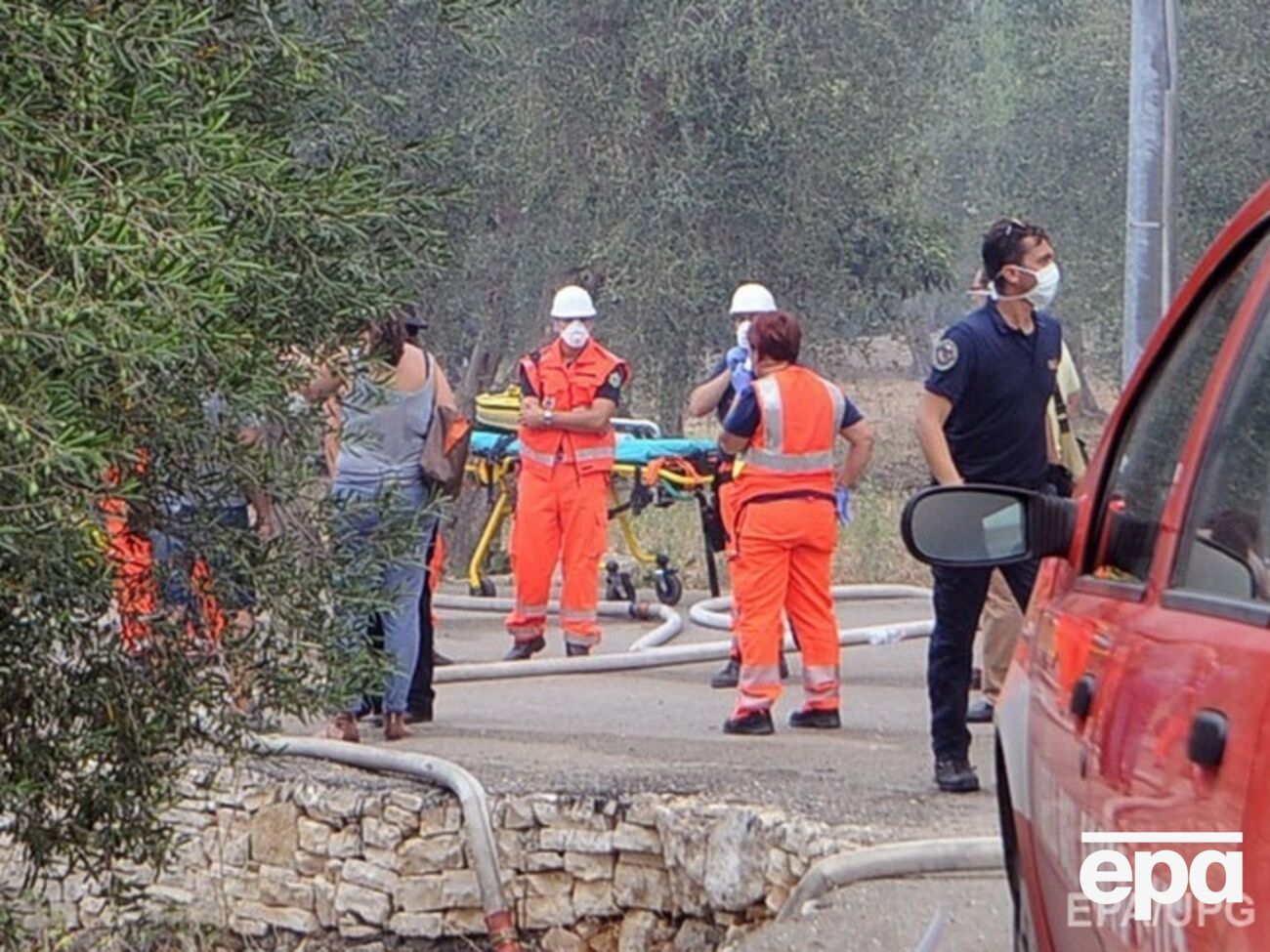 Для того, чтобы спасатели добрались во все секции взорвавшегося завода пиротехники в итальянском Модуньо, нужно не менее суток