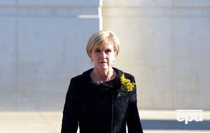 Министр иностранных дел Австралии Джули Бишоп на траурной церемонии в годовщину гибели рейса MH17