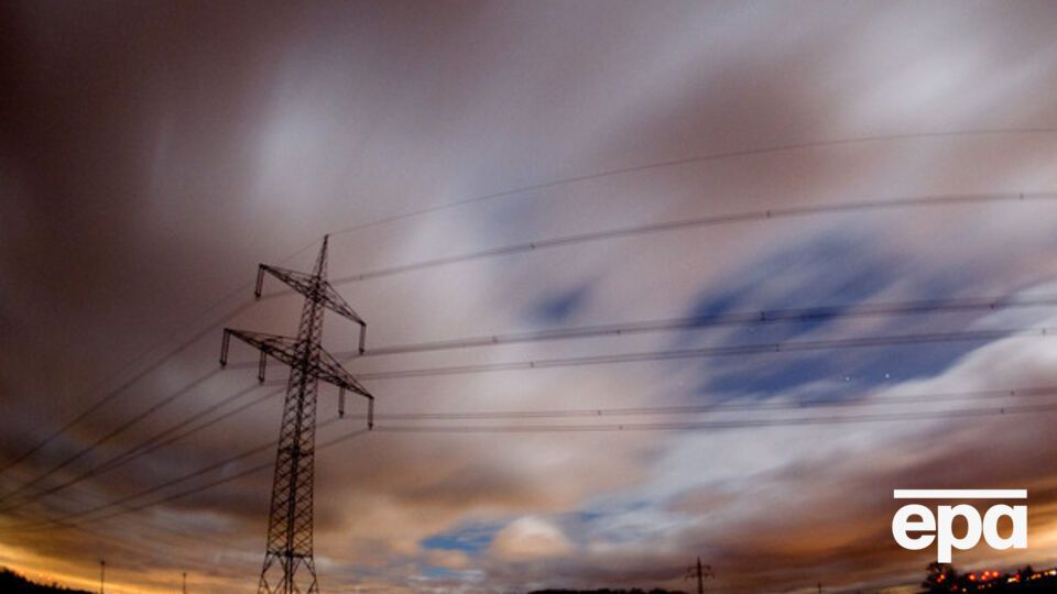 Завтра в Украине возможны ливни, град и сильный ветер