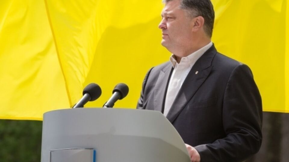 Порошенко заявил, что внесет законопроект, усиливающий ответственность за "гречку"