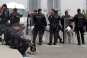 Подразделения стамбульской полиции были подняты по тревоге