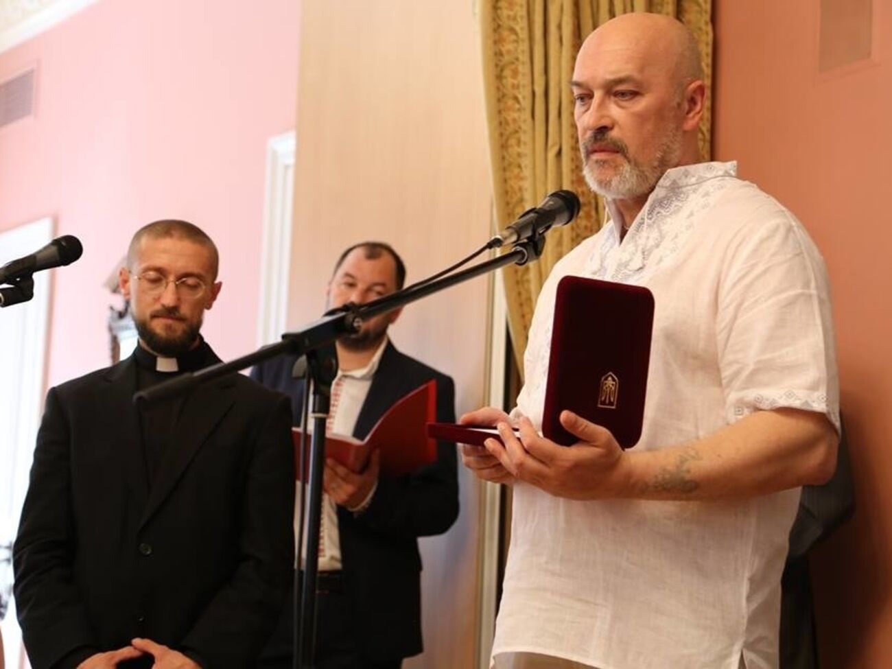 Губернатор Тука о развитии Луганской области: Деньги есть, идей нет