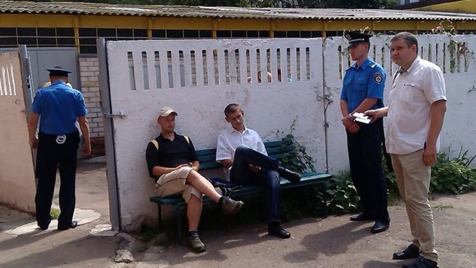 Наблюдатели КИУ вызвали наряд милиции