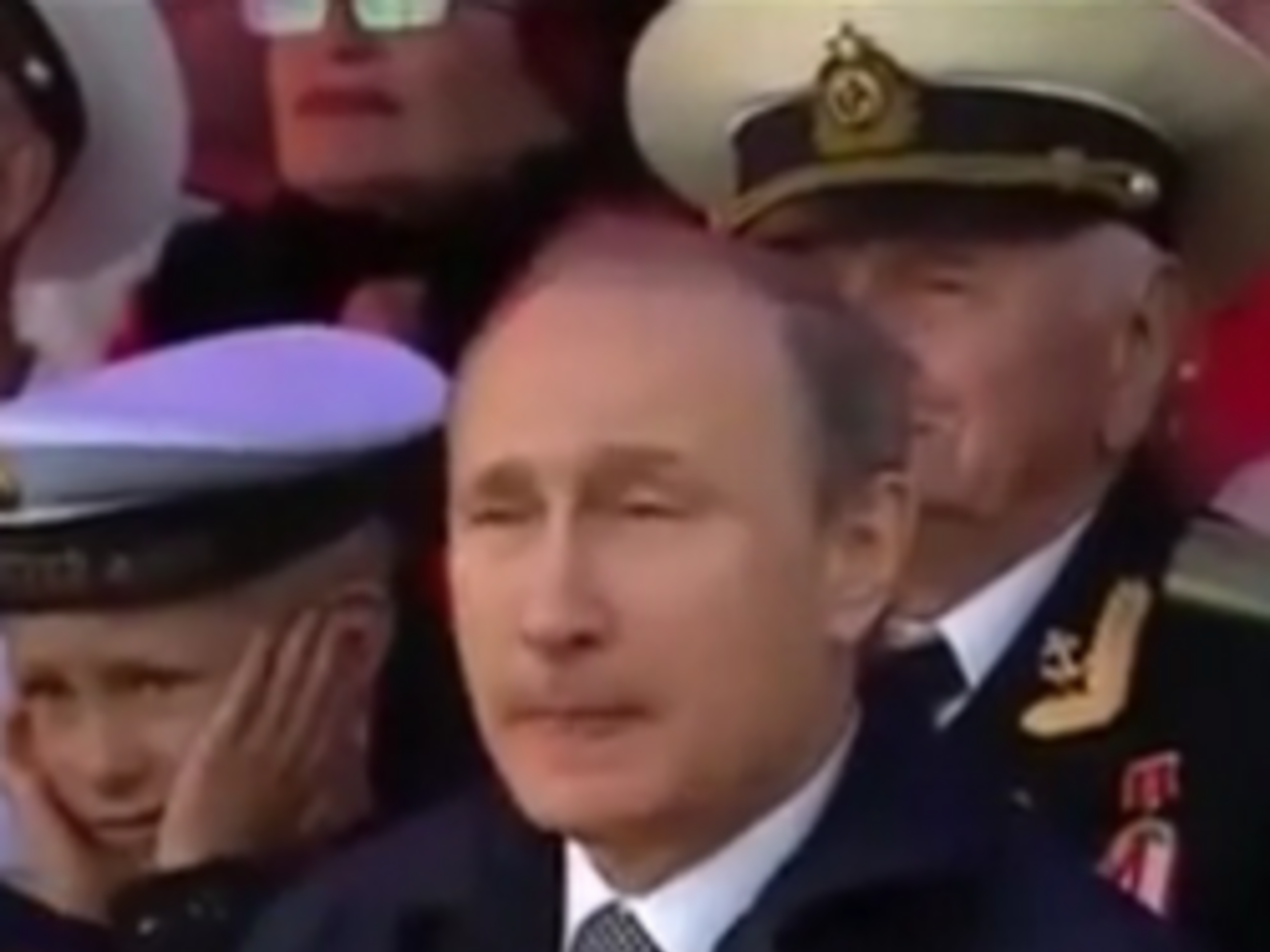 Корабль Балтфлота РФ в присутствии Путина не смог запустить ракету