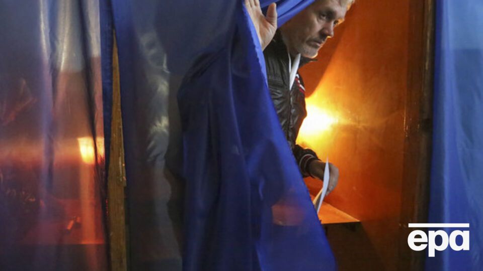 В Чернигове завершилось голосование на довыборах в парламент