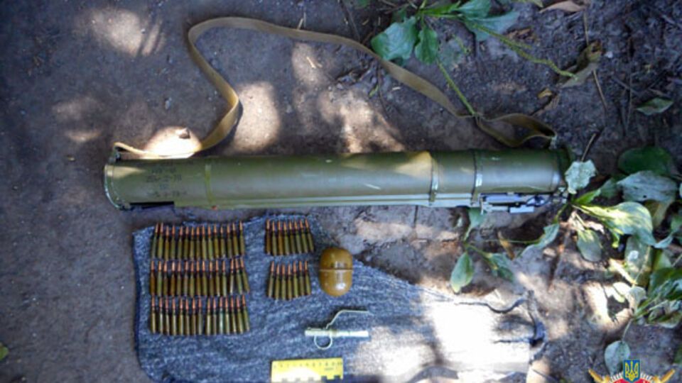 Гранатомет и боеприпасы хранились на чердаке частного дома