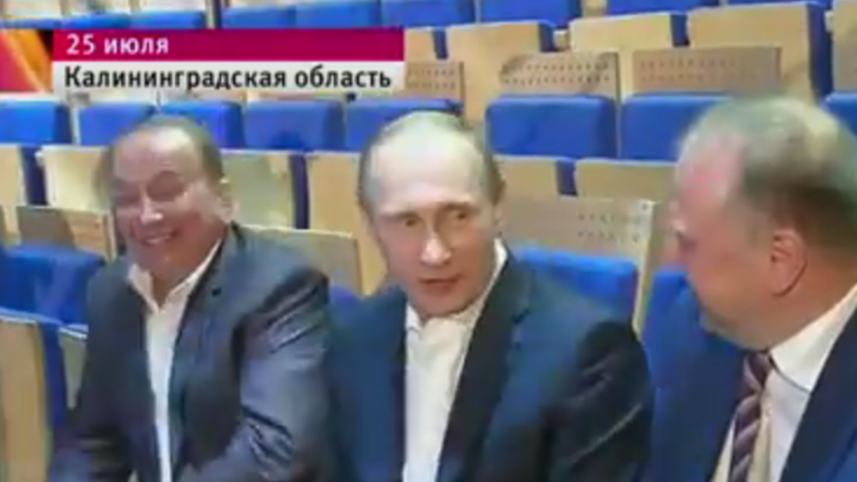 Прогиб засчитан. В КВН пошутили о "порядочном" Путине и "диких" западных лидерах. Видео