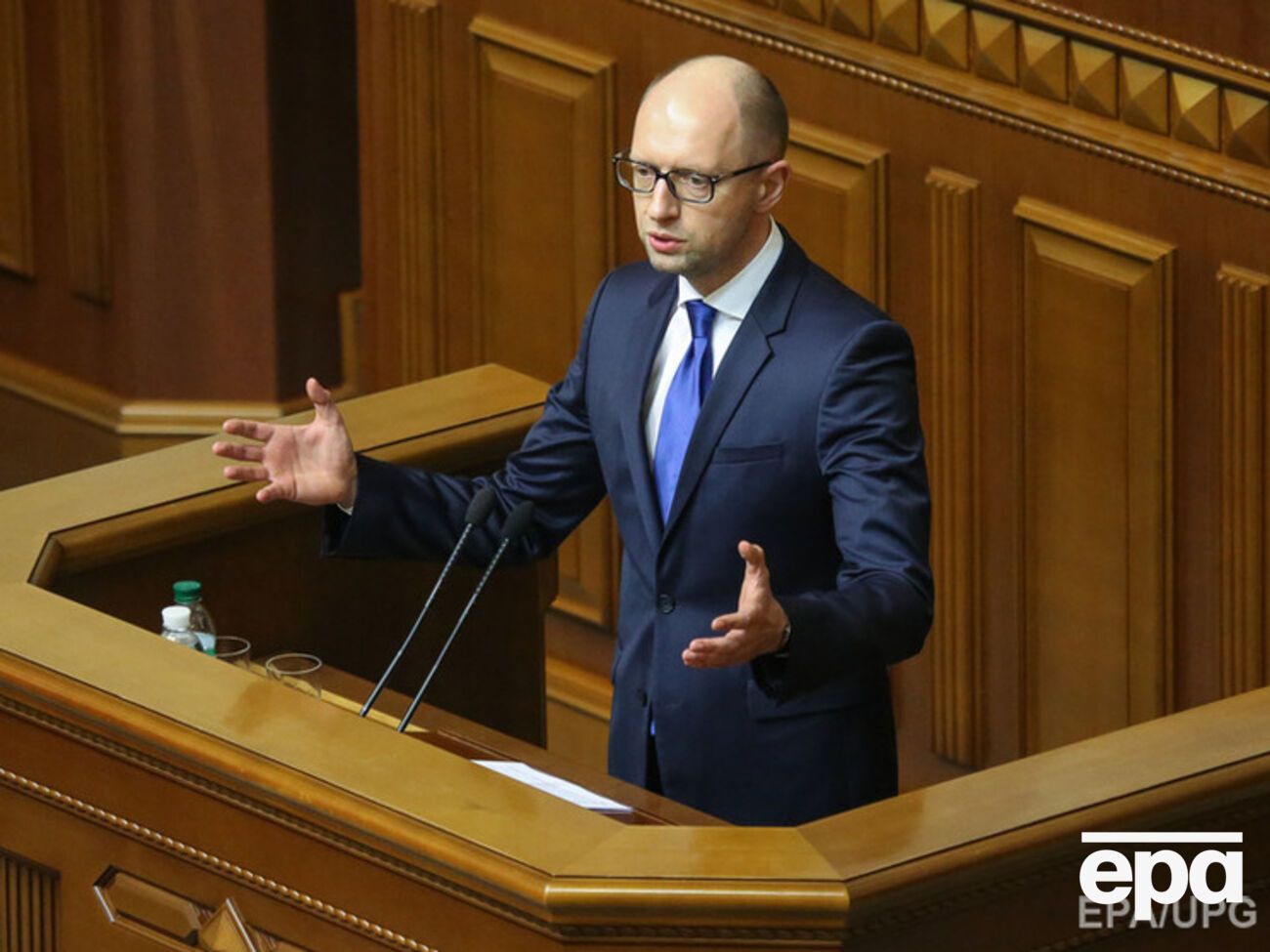 Яценюк отмечает, что бюджет на следующий год будет сложнее действующего