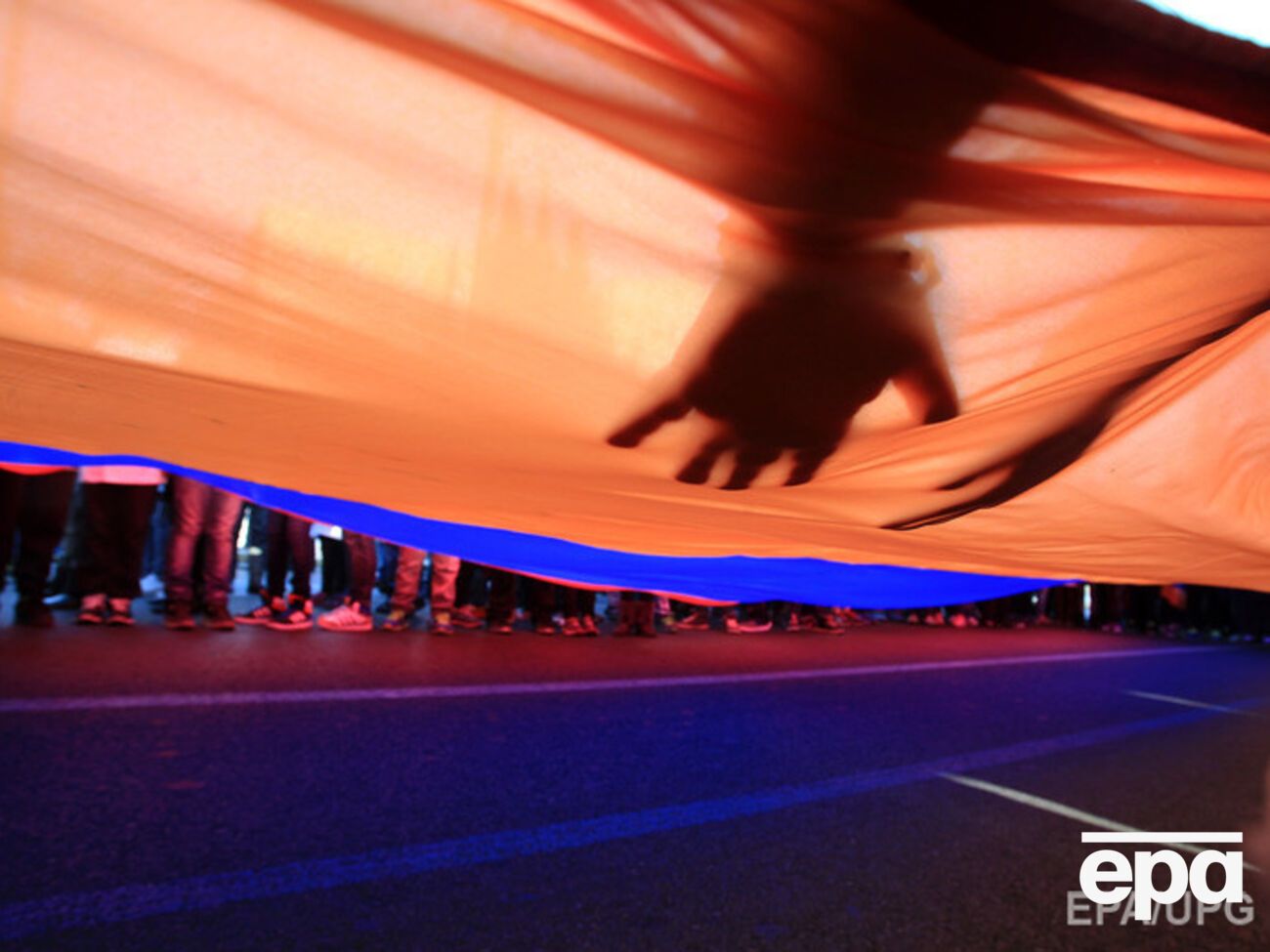 Полиция оцепила площадь Республики в Ереване