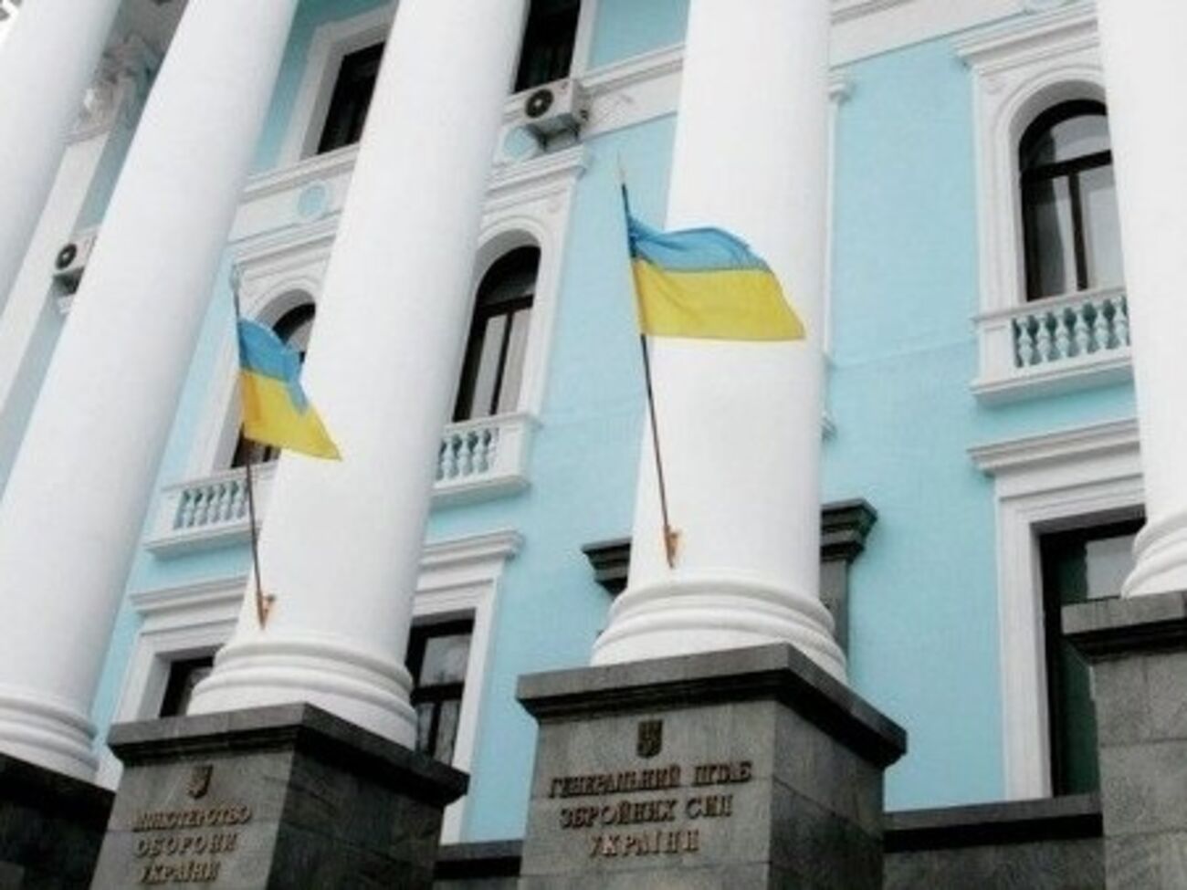 По данным Генштаба, рядом с украинской границей находится около 52 тыс. российских военных