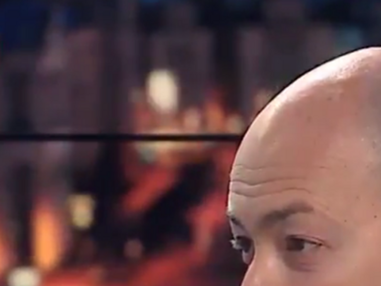 Дмитрий Гордон считает, что бороться с коррупцией необходимо повышением зарплат чиновников