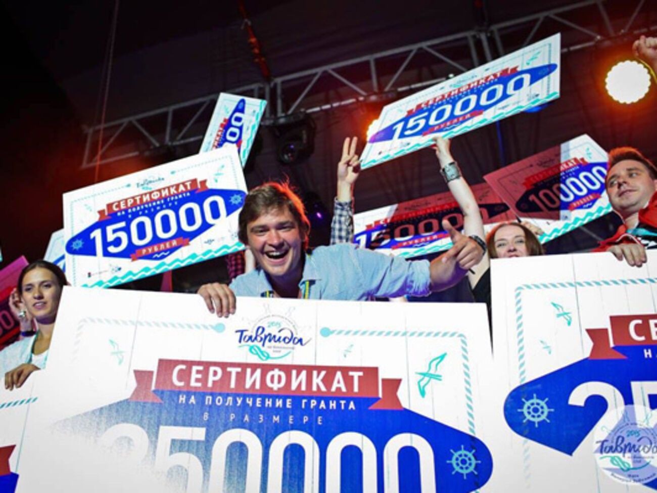 Режиссер Крупин выиграл грант на создание пьесы о "ДНР"