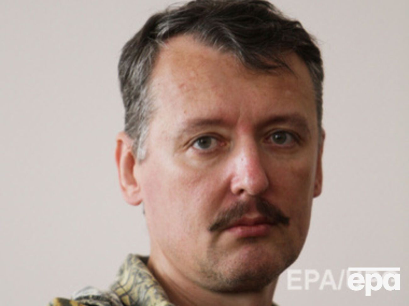 Стрелков:&nbsp;Уступив на Донбассе, Россия будет вынуждена уступить в Крыму, уступит там --- ее будут прижимать дальше