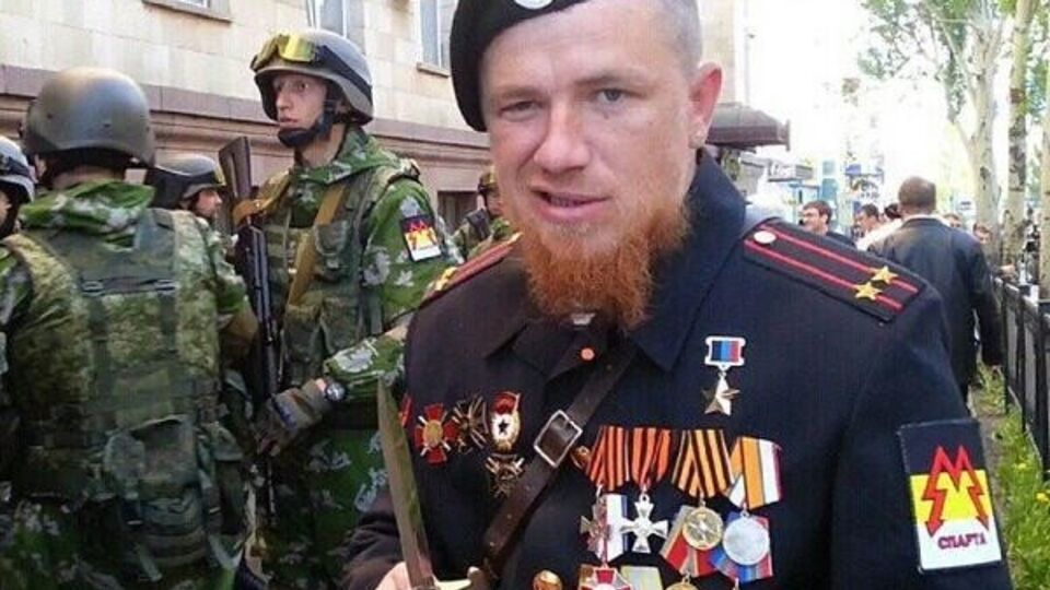 Соцопрос: 53% россиян одобряют участие граждан РФ в боевых действиях на востоке Украины