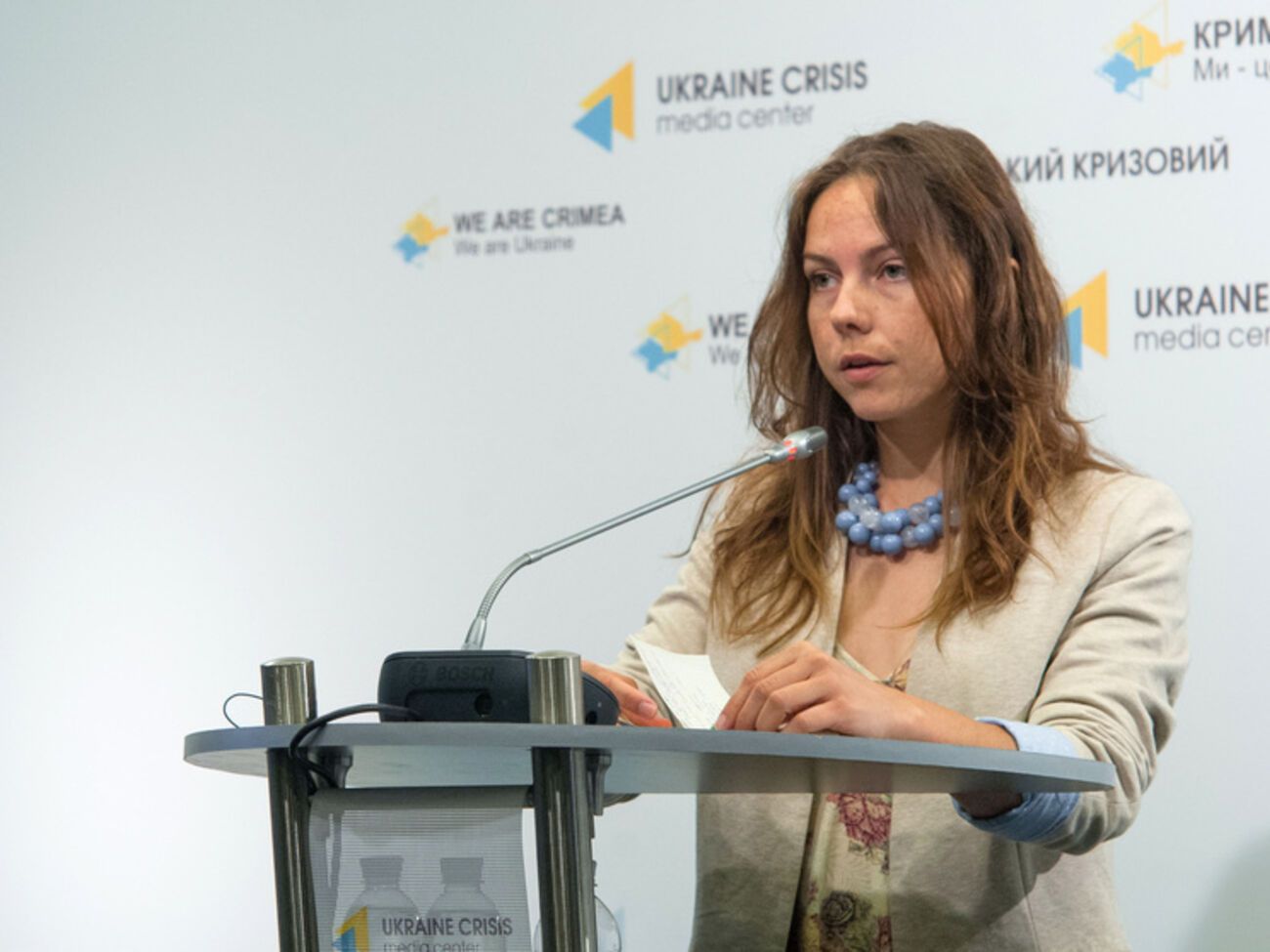 Вера Савченко говорит, что сейчас политики стали активнее помогать в деле освобождения Надежды