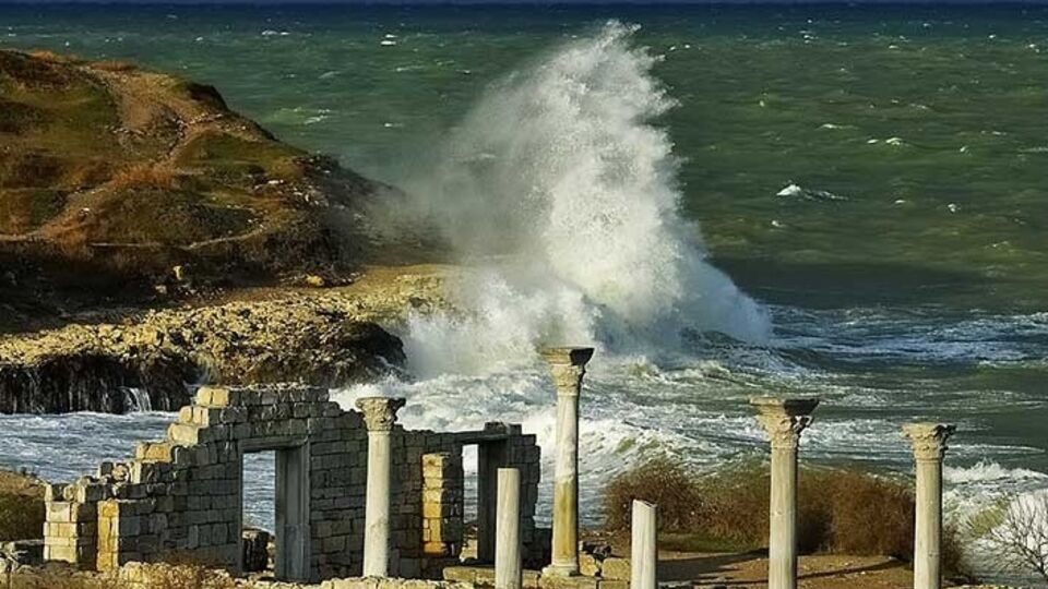 СМИ: Нового руководителя трудовому коллективу "Херсонеса Таврического" представят 29 июля