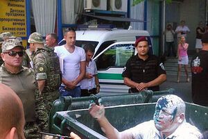 После инцидента, по данным милиции, Алексею Косьмину понадобилась помощь медиков