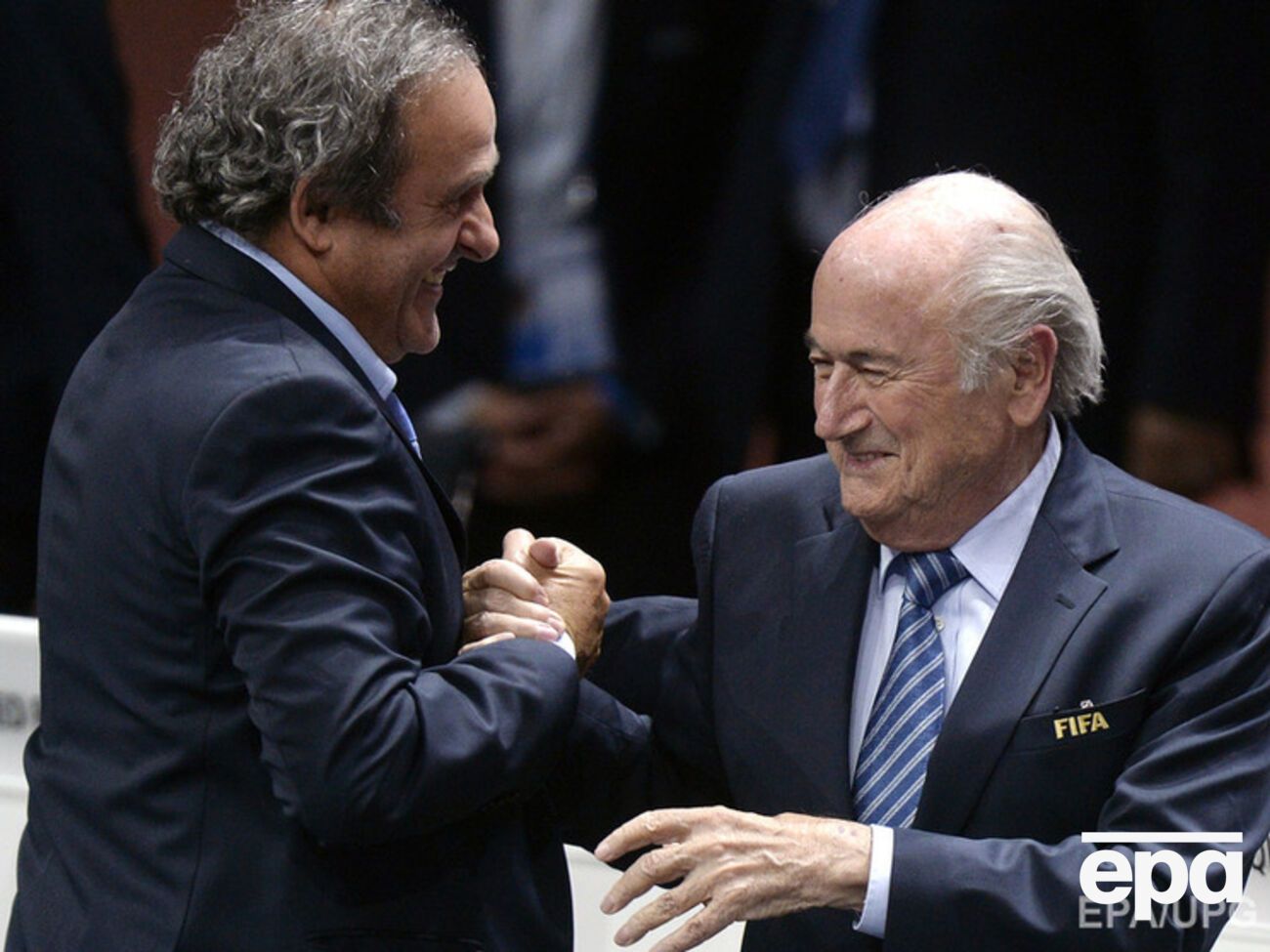 Платини может сменить Блаттера на посту президента ФИФА