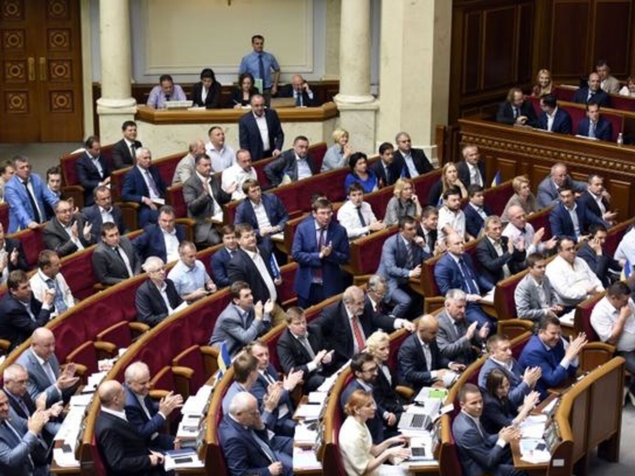 За закон о реструктуризации валютных кредитов проголосовали 229 депутатов