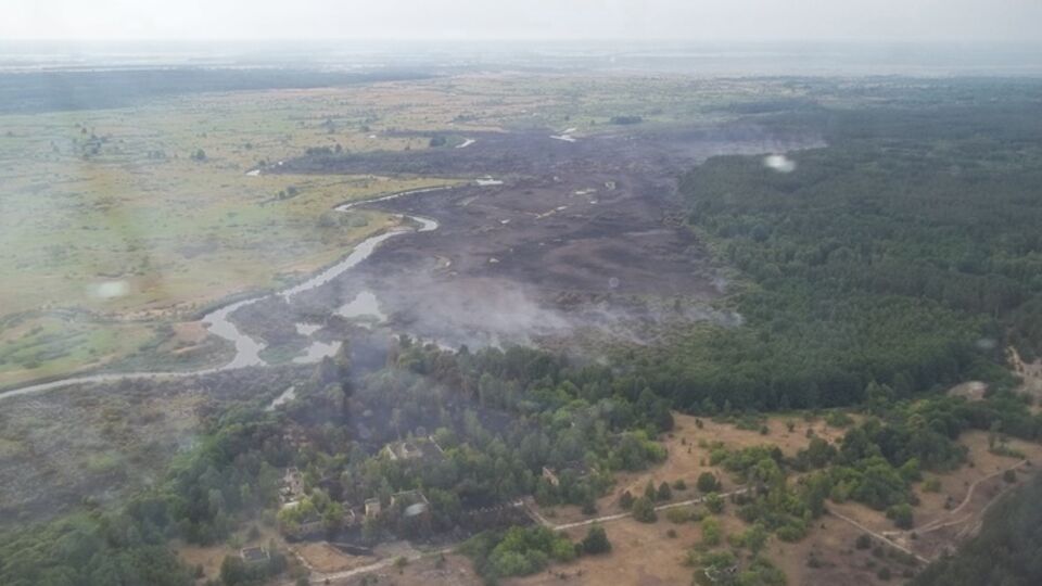 Пожар вблизи Чернобыля продолжается четвертый день