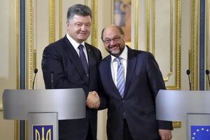 Петр Порошенко и Мартин Шульц на пресс-конференции в Киеве