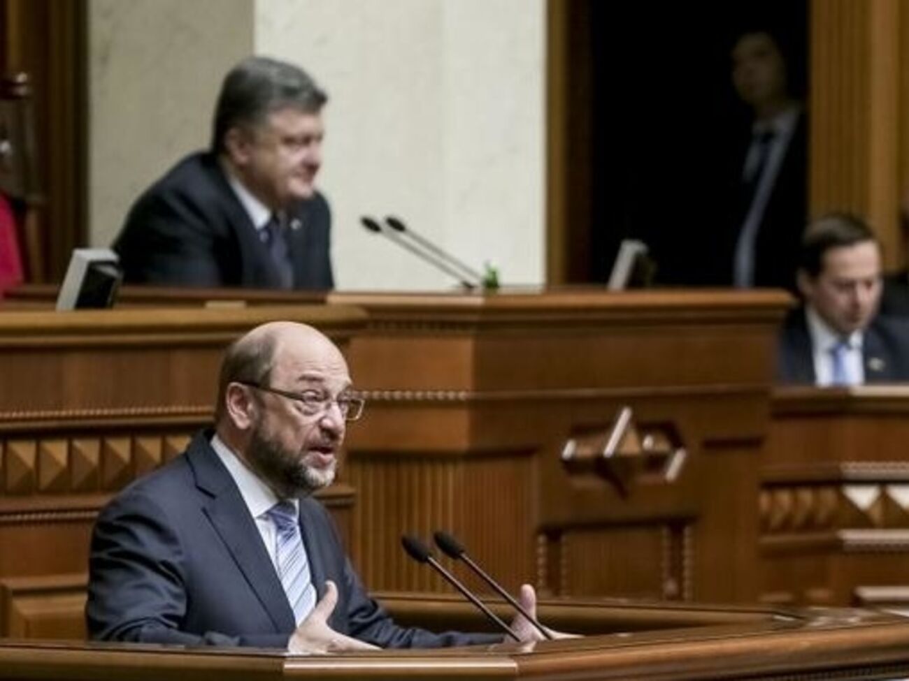 Мартин Шульц во время выступления в парламенте