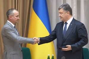 Президент Украины Петр Порошенко и председатель СБУ Василий Грицак