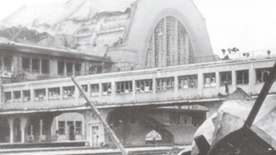 Киев, 1941 год. Последствия бомбардировки центрального вокзала