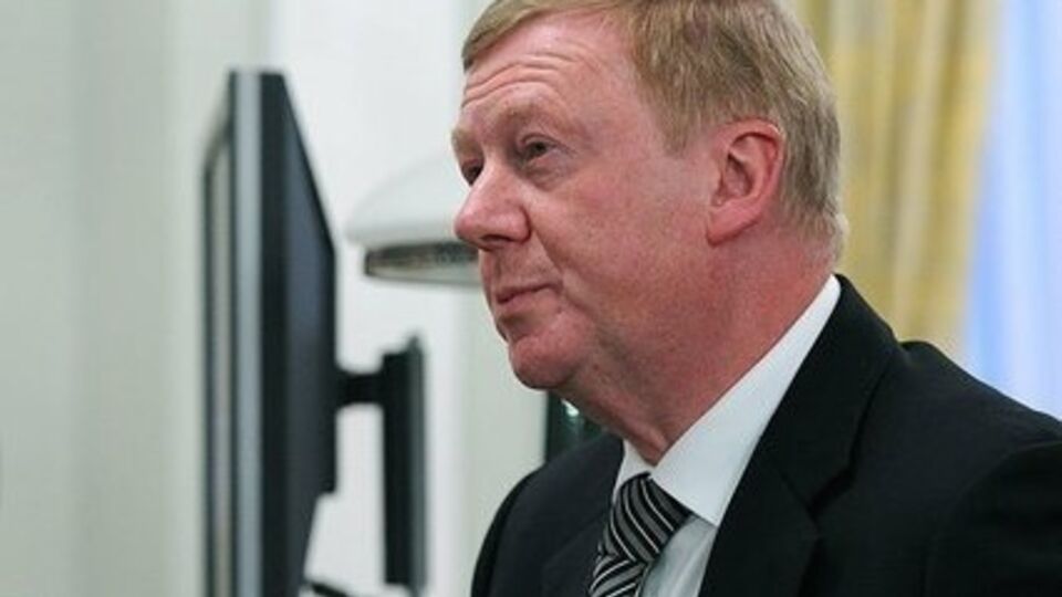 СМИ: Бизнесмен заявил об смс-сообщениях, в которых Чубайс согласовывал с Путиным его физическое устранение