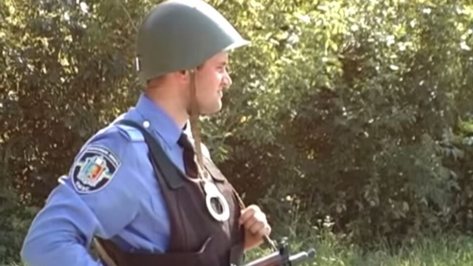 По данным милиции, злоумышленник прячется в лесах Хмельницкой области