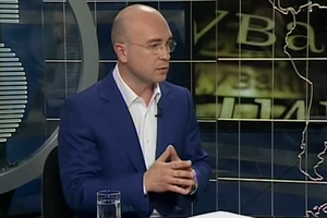 Лиев: Встречаются в Крыму и машины с киевскими номерами