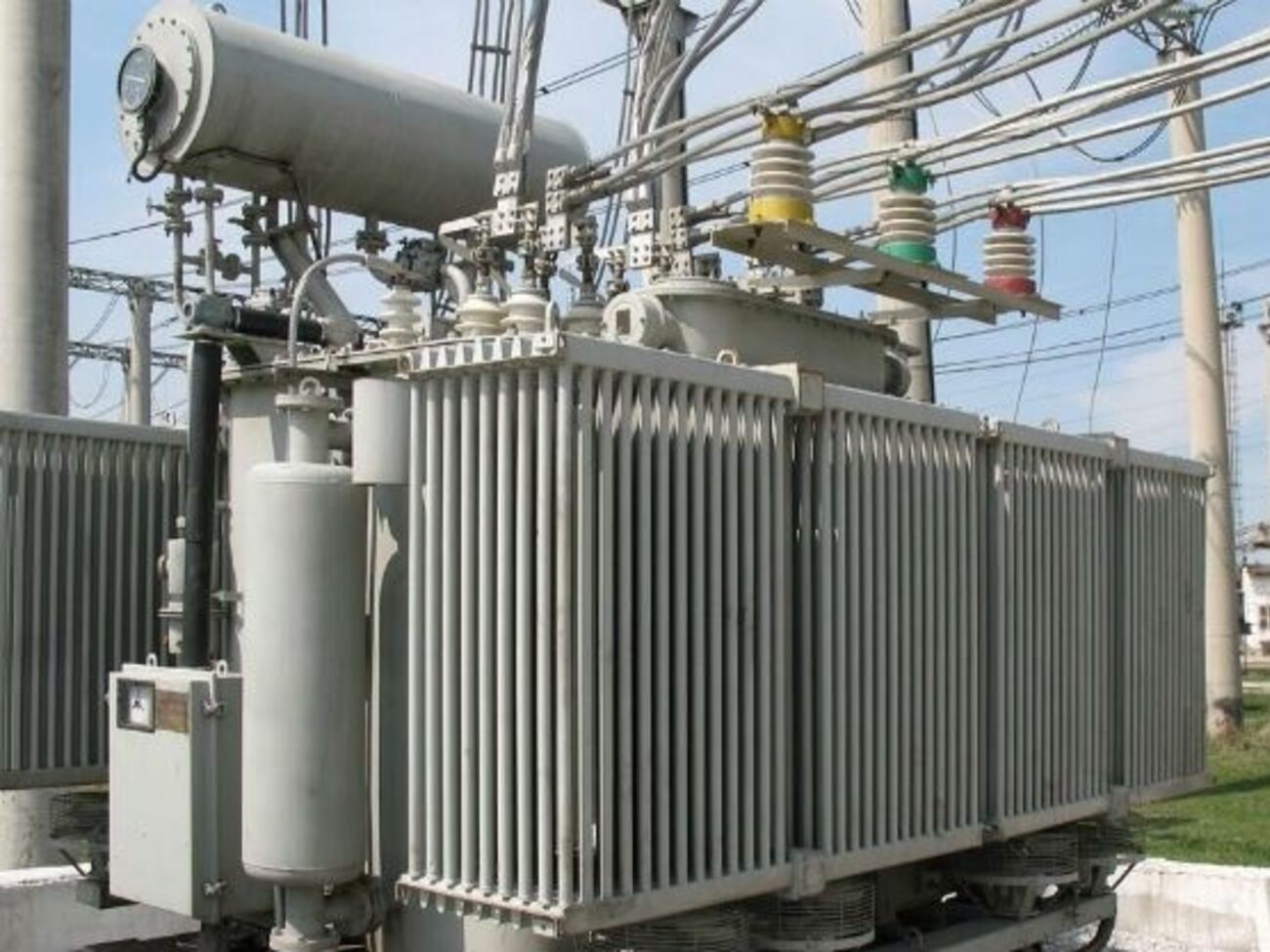 СБУ: Победитель тендера пытался продать трансформаторы по завышенной на 40% цене