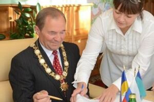 Мэр Новограда-Волынского Владимир Загривый предложил переименовать Украину