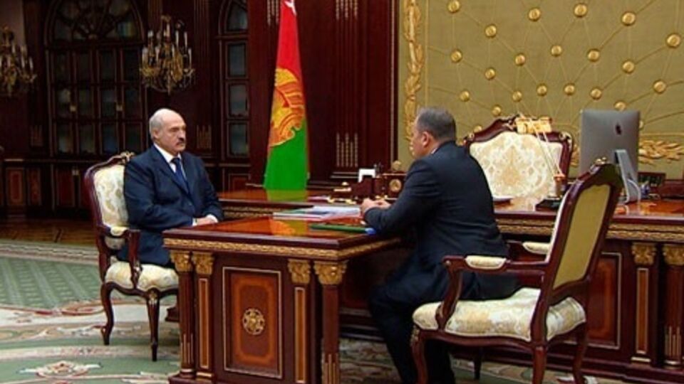 Президент Беларуси Александр Лукашенко потребовал от министра природных ресурсов и охраны окружающей среды Андрея Ковхуто найти в Беларуси нефть и газ