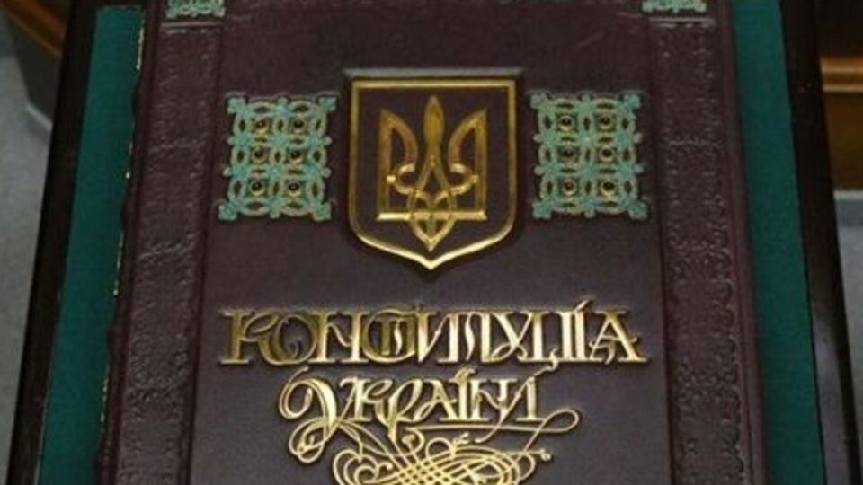 Порошенко: Впервые в истории Украины президент и правительство уступили большой объем полномочий в пользу громад