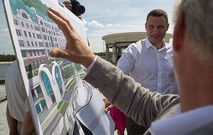 Виталий Кличко сегодня инспектировал площадь