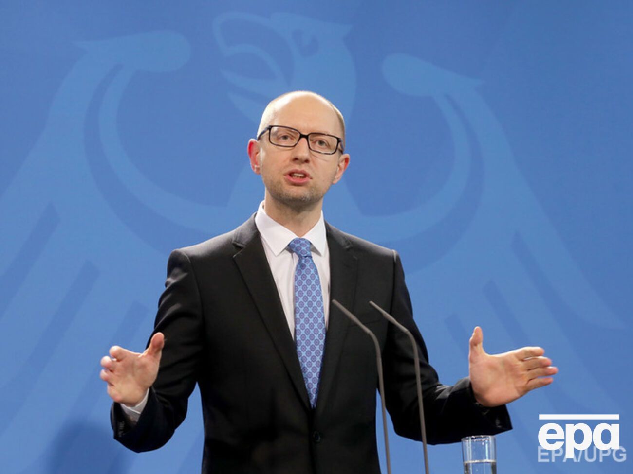 Яценюк потребовал от областных властей погасить долги за газ