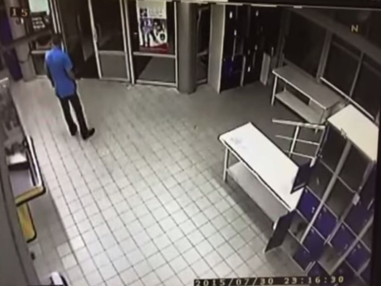 Камеры видеонаблюдения зафиксировали момент убийства в харьковском супермаркете