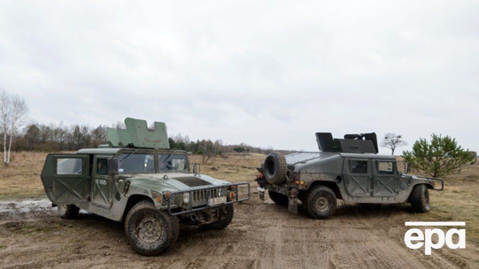 США продолжат поставки Украине джипов, приборов ночного видения, беспилотников и других нелетальных видов вооружения