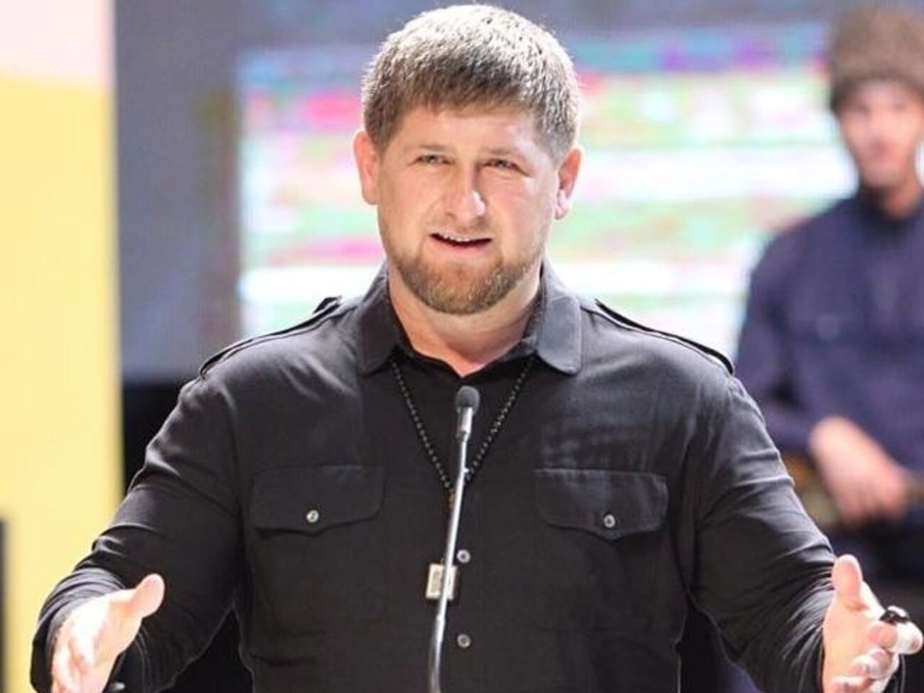Рамзан Кадыров отметил, что украинские политики заблуждаются, говоря, что Россия принимает участие в конфликте на Донбассе