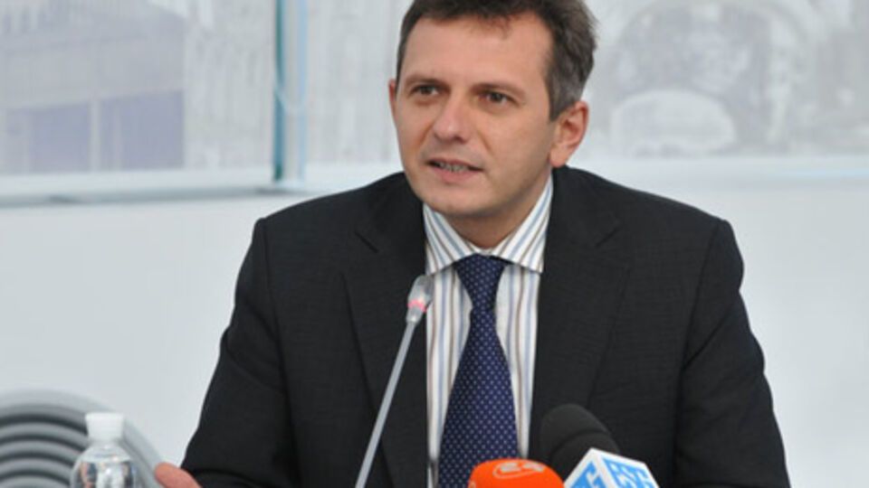 Экономист Устенко: Санкции США наложены по политическим причинам. Это всерьез и надолго