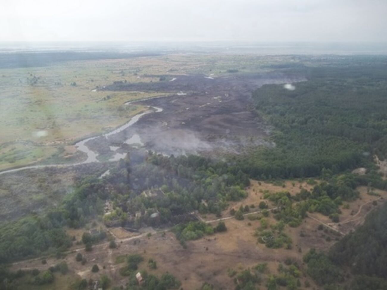 Пожар вблизи Чернобыля продолжается пятый день
