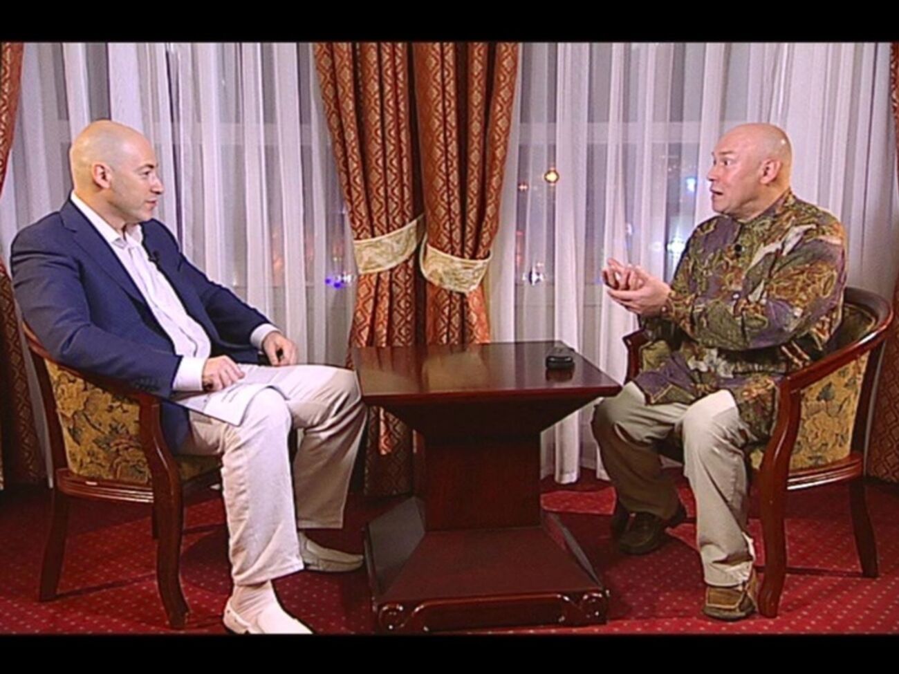 Виктор Сухоруков: Допился до того, что харкал кровью, бегал зимой по Невскому в сандалиях и последний свитер продал цыганам за бутылку портвейна
