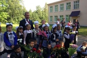 Российским детям предложили рисовать уполномоченного по правам ребенка