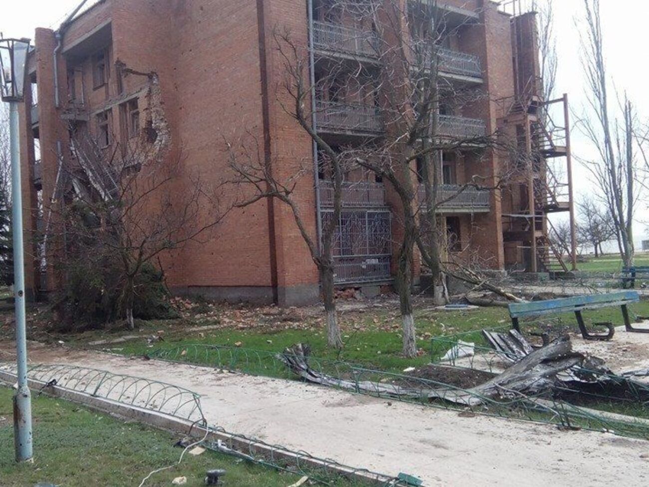 Оставленное боевиками Широкино, возможно, заминировано