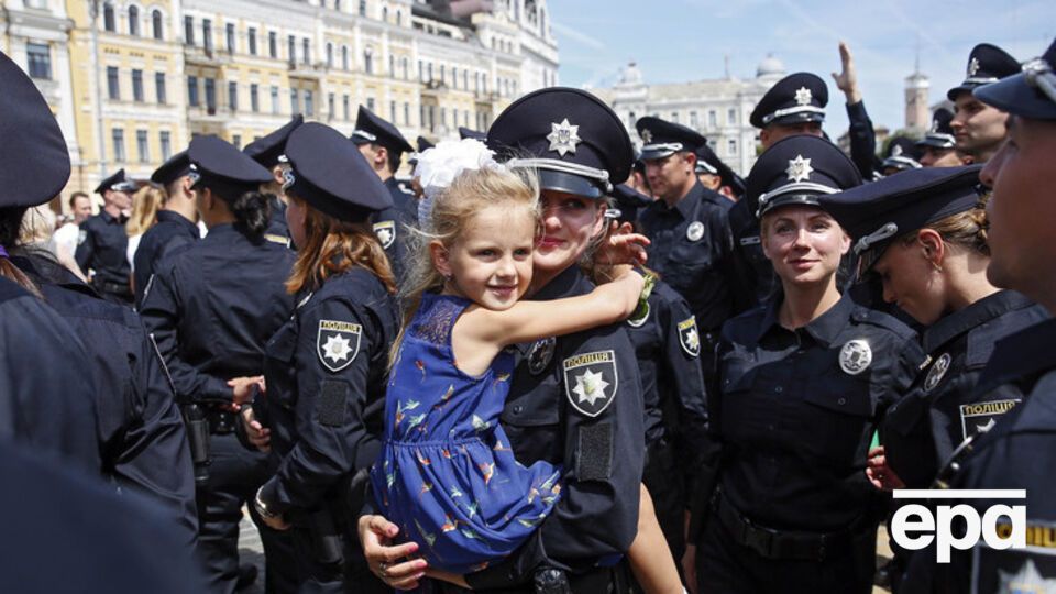 Церемония принятия присяги новой патрульной полиции в Киеве