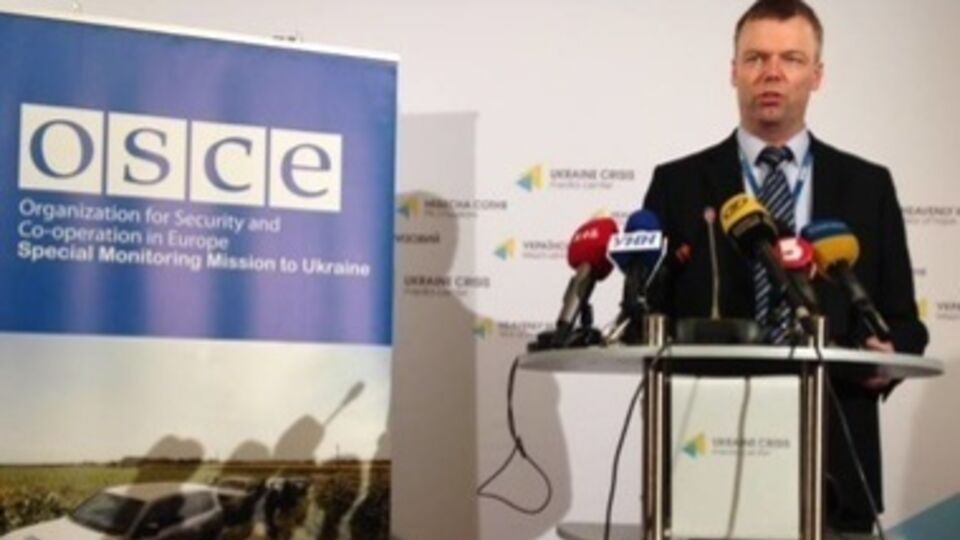 5 июля Хуг вместе с СММ ОБСЕ посетит Горловку, Авдеевку и Пески, а также Луганск, где он осмотрит горячие точки на линии соприкосновения к северу от города