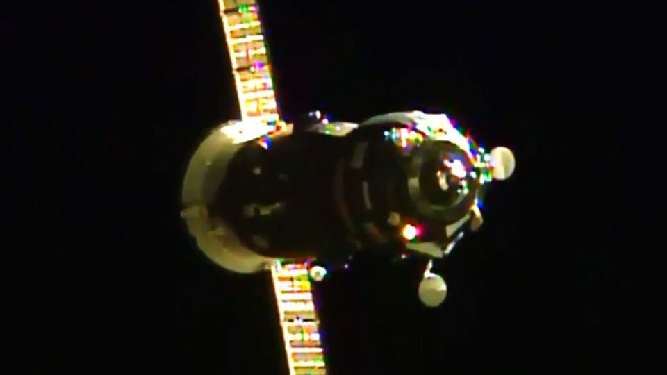 "Прогресс" пристыковался к МКС